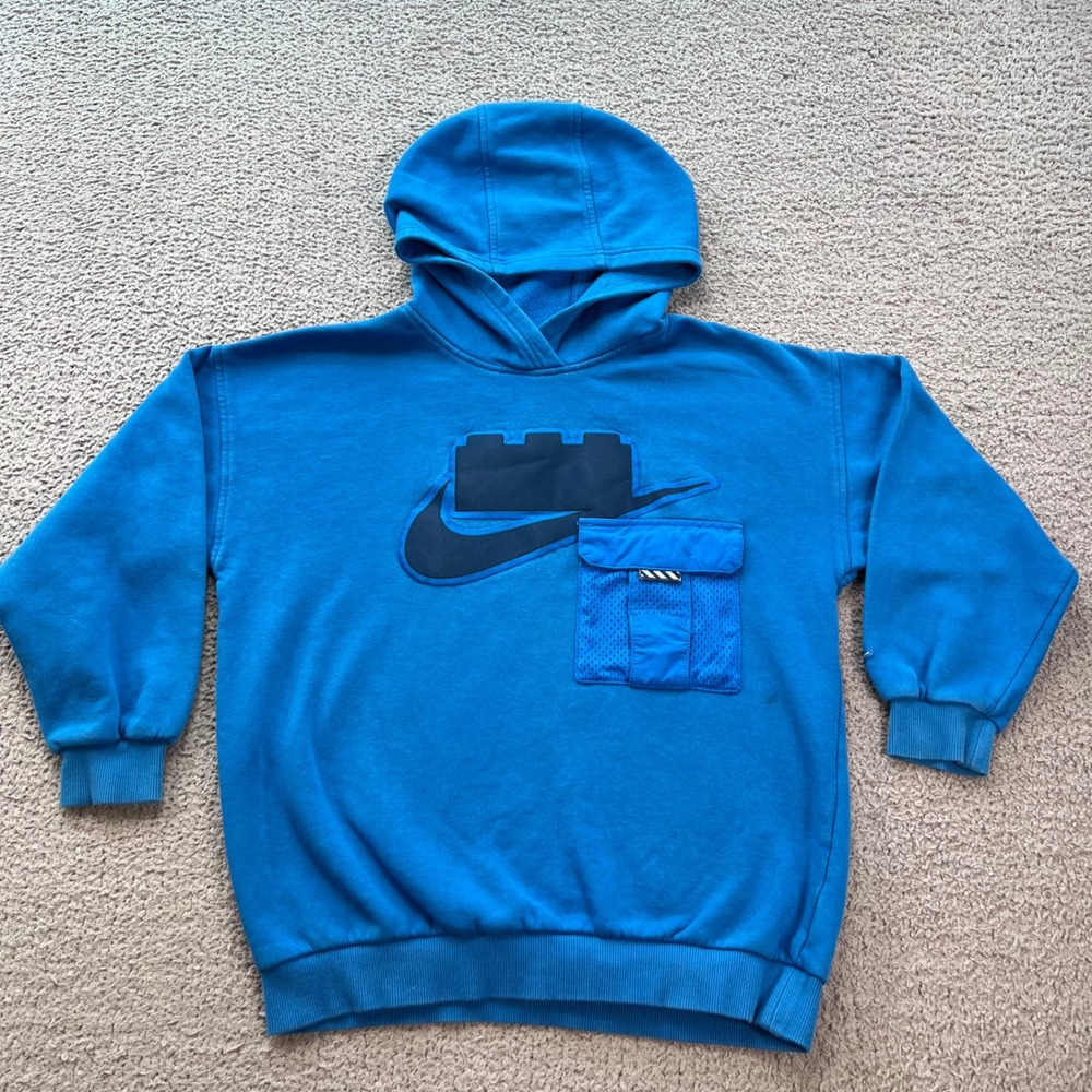 Nike x LEGO Collaboration Kids M Hoodie Blue Mesh Pocket Sweatshirt HV6732-470